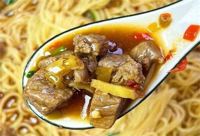 真老大剁椒牛肉面