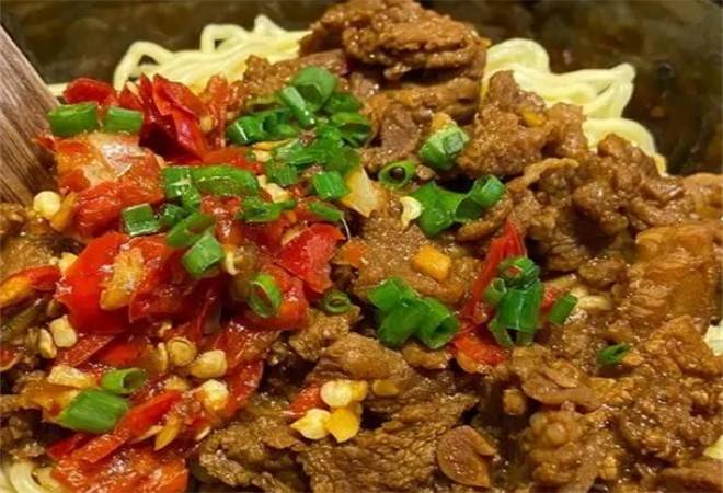 真老大剁椒牛肉面
