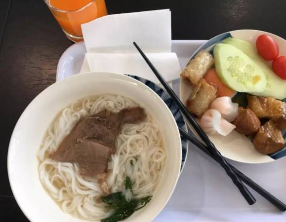 孔雀记忆越南牛肉粉