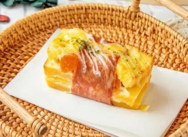 向阳松鼠面包烘焙