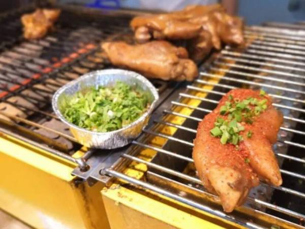 司御手炭烤烤猪手