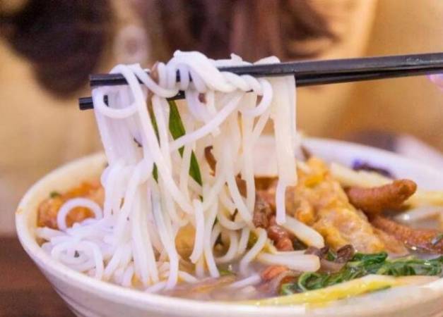 郑可以桂林米粉