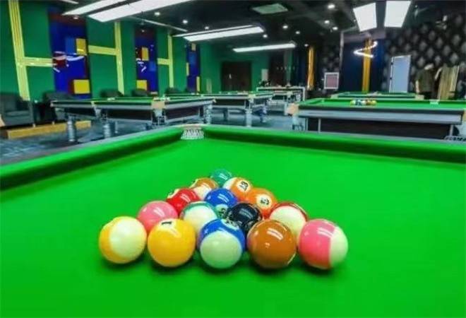 瞬氏24h无人自助台球