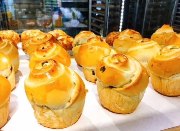 原麦时光蛋糕面包