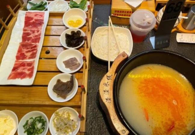 乖尚尚渣渣牛肉米线