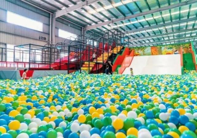 小跳蛙蹦床公园