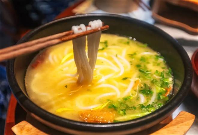 宫大嫂云南过桥米线