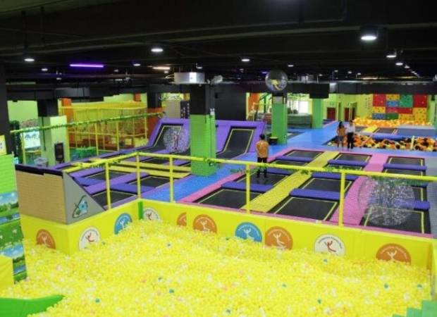 潮尚蹦蹦床主题公园