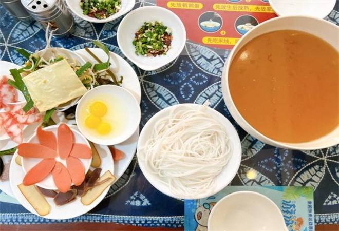 宫大嫂云南过桥米线