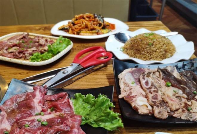 韩呈黑牛家烤肉