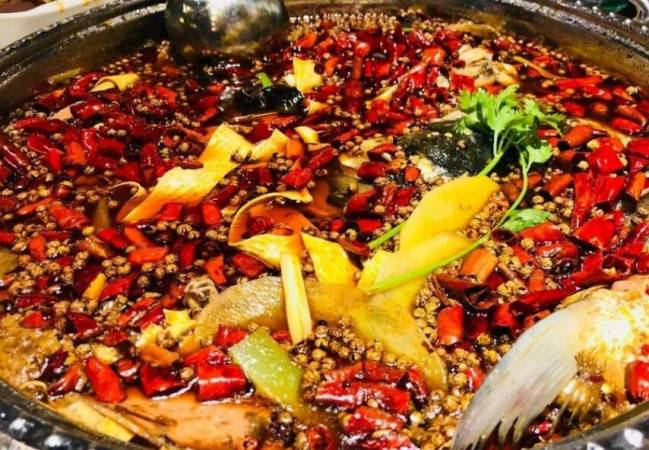 辣炮泡鱼蛙火锅馆