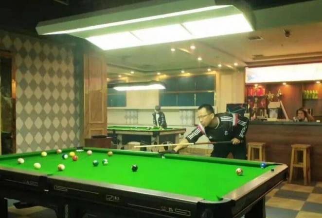 西部台球俱乐部