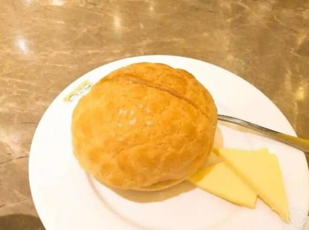 大美眉冰火菠萝包