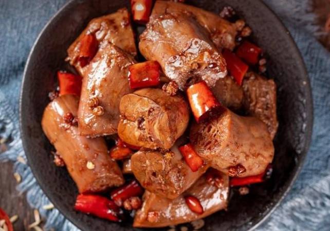 卤流香现捞鸭脖