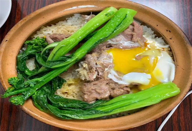 沖記煲仔飯加盟