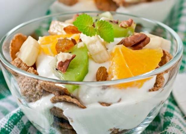 乐悠格鲜果酸奶