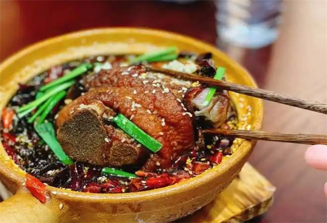 砂锅爷老成都砂锅菜