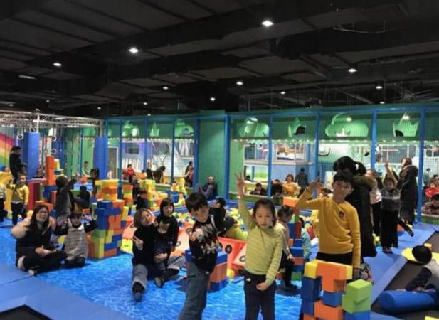 袋鼠王蹦床公园