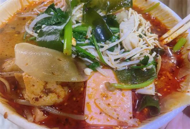 呆萌椒东北老式麻辣烫