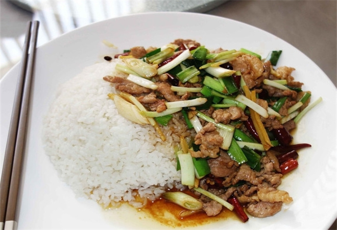 如食家現炒蓋飯加盟