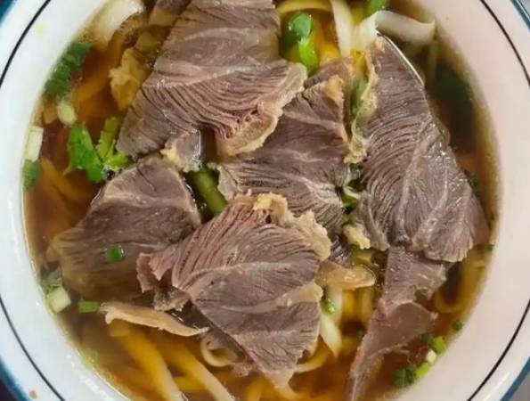 马小火高原现卤牛肉拉面