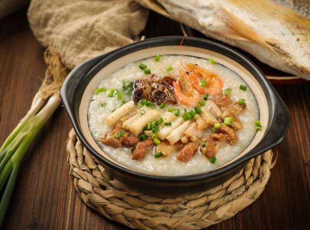 周小江现熬鲜粥