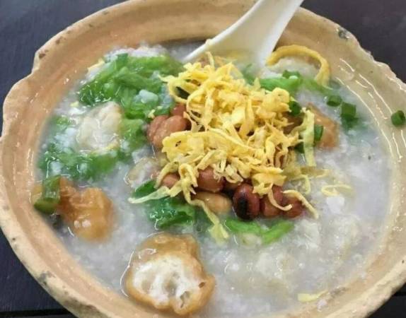 周小江现熬鲜粥