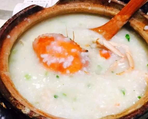 周小江现熬鲜粥