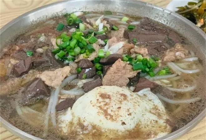 屠小二杀猪肉粉