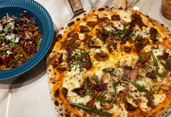 袁先生的窑炉披萨