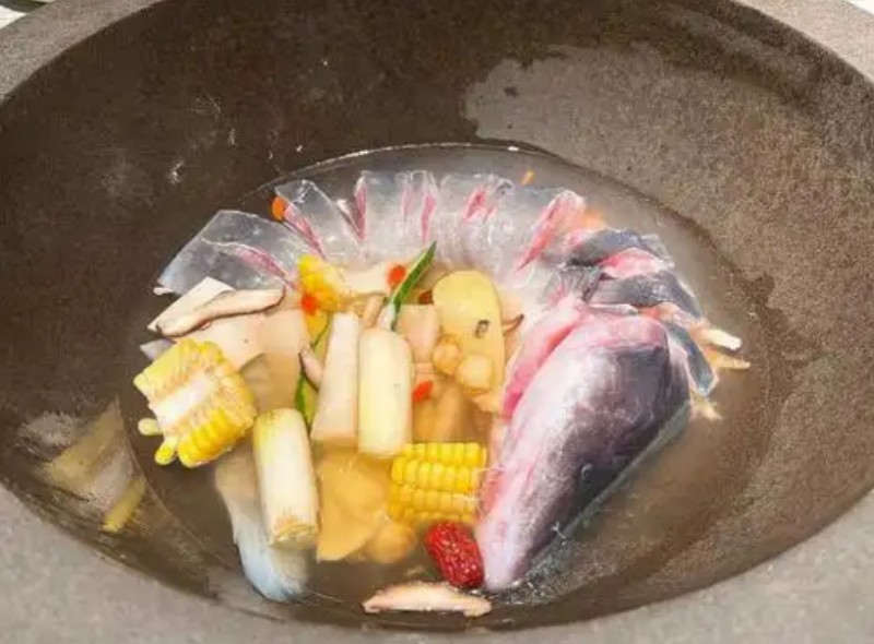 俏漁情蒸汽石鍋魚