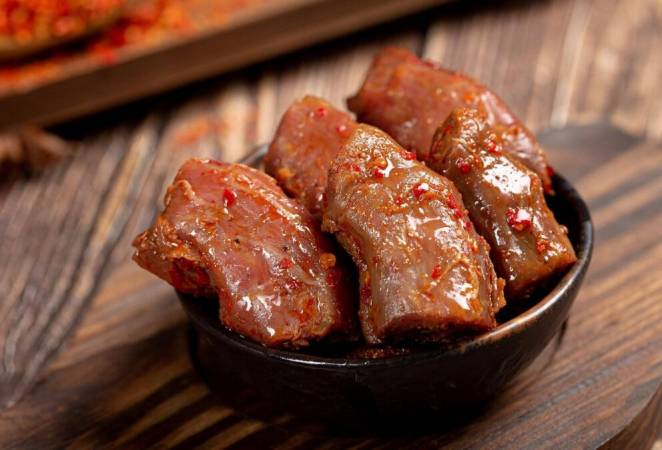 川卤源现捞鸭脖