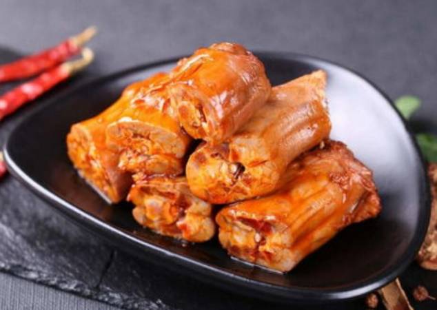 川卤源现捞鸭脖