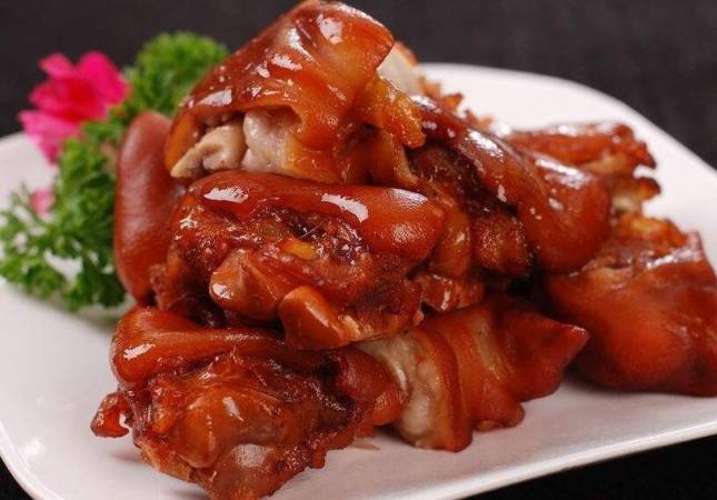阿韦家热卤猪蹄