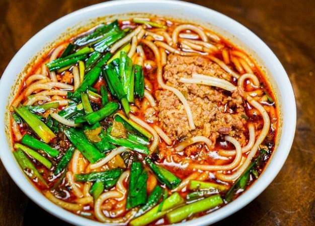 傣二叔云南特色米线