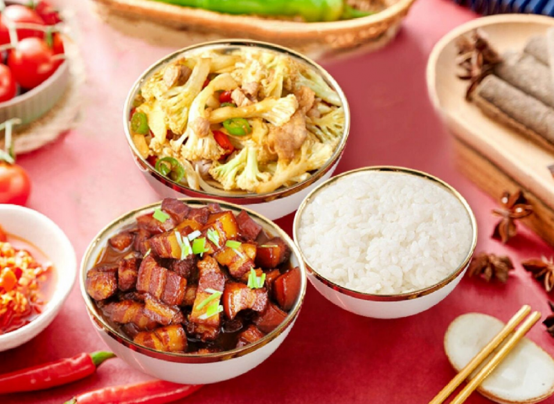 月不半川湘小碗菜加盟