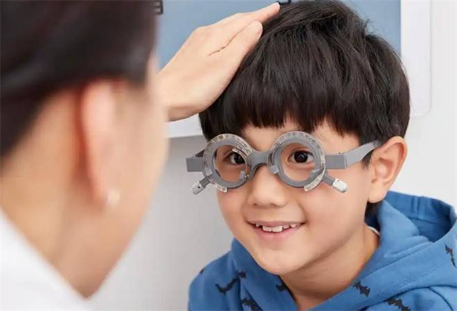 儿童视力保健