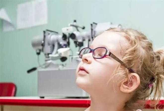 青少年近视矫正