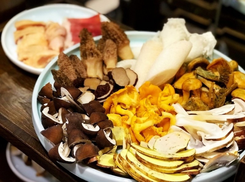 菌壹堂野生菌火锅