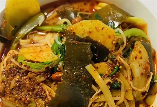 藍(lán)椒麻辣燙加盟