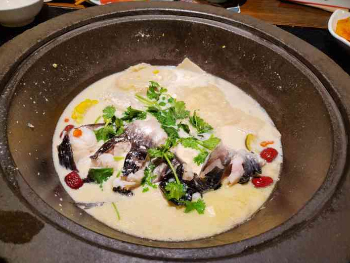 滇君魚味魚火鍋