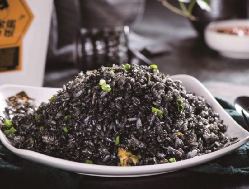 黑金蛋炒飯加盟