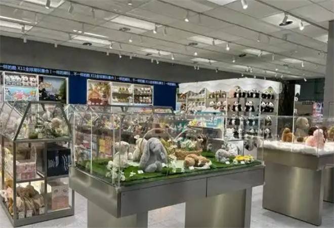 全球潮玩集合店