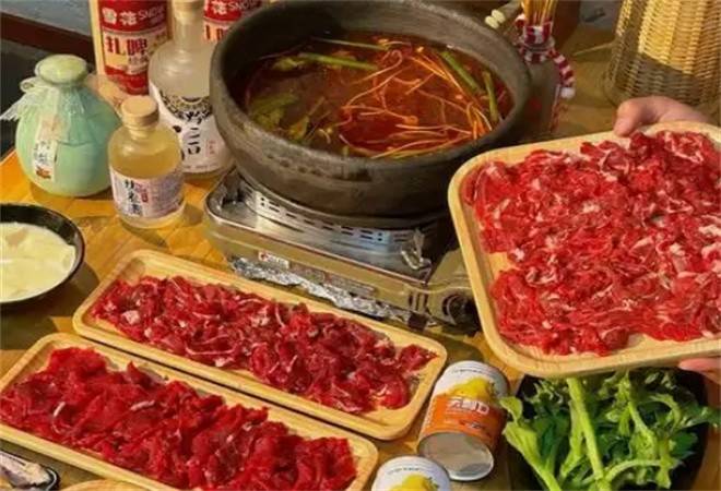 刘一勺贵州酸汤牛肉火锅
