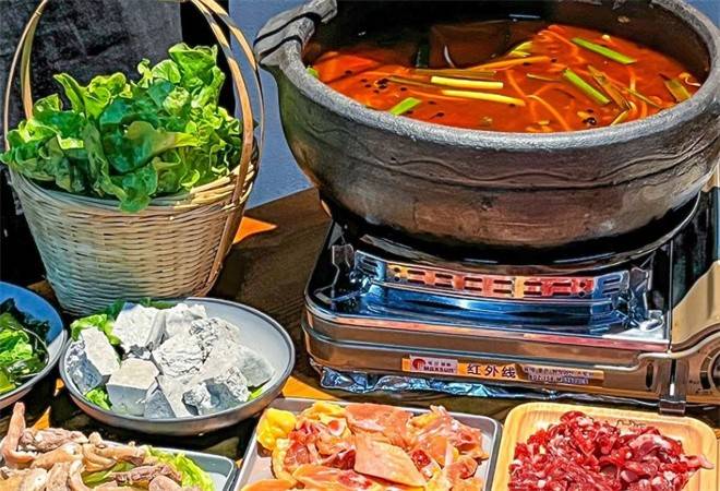 刘一勺贵州酸汤牛肉火锅
