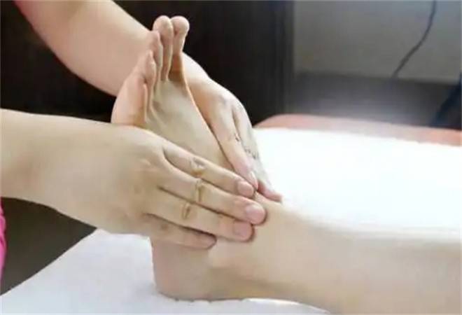 默瑞宁手足护理