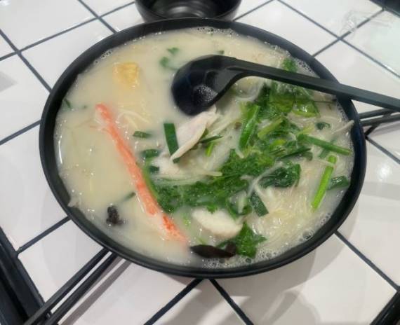 鱼汤粉
