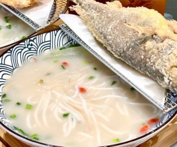鱼汤粉