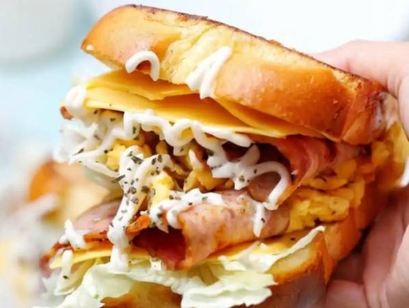 好多蛋厚蛋吐司