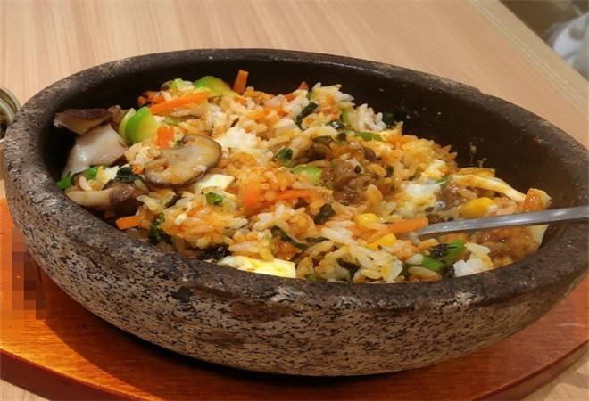石锅拌饭店